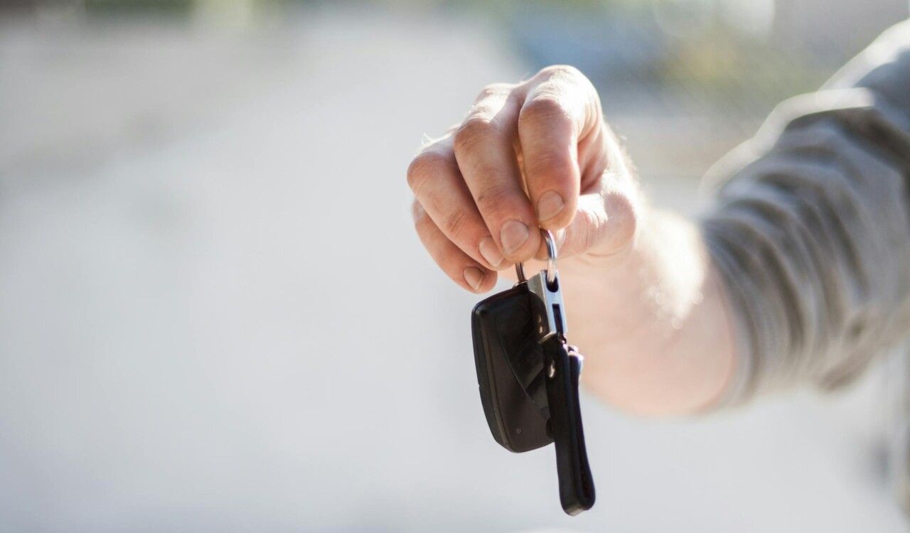 how much should a down payment on a car be