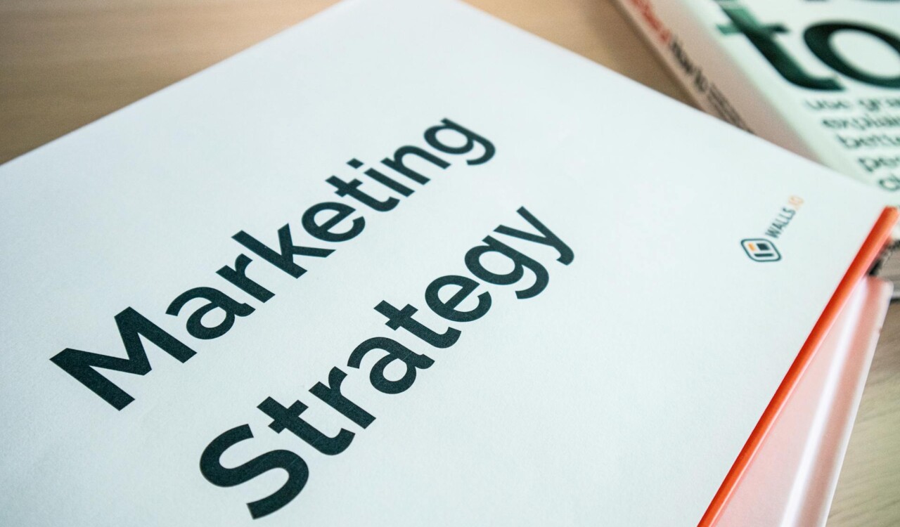 what does target market mean