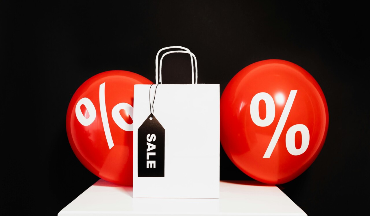 Interest Rate vs. APY: How They Impact Your Savings and Loans - Verified by FangWallet